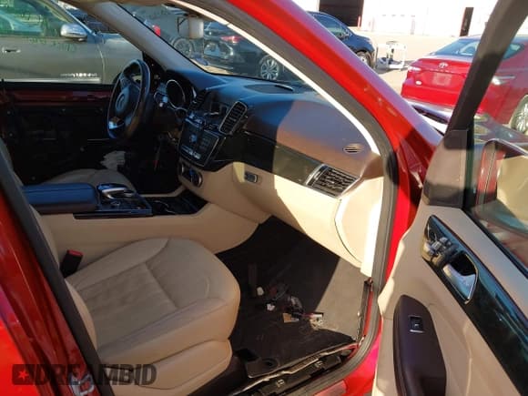 ✅ 2016 Mercedes-Benz GLE 350 • VIN: 4JGDA5JB4GA684790 • Lot: 43612648. Listed on IAAI with Not provided. Free auction sales archive from the USA and detailed vehicle history report at DreamBid. Image 5.