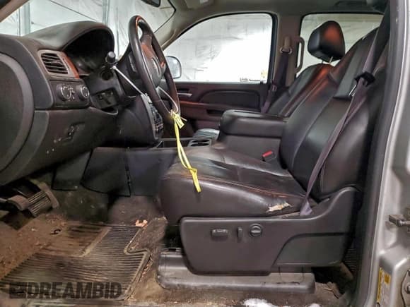 ✅ 2011 GMC Sierra 1500 SLT • VIN: 3GTP2WE30BG401545 • Лот: 94729085. Опубликован ранее на Copart с пробегом 149 111 миль. Бесплатный доступ к архиву аукционных продаж из США и подробный отчёт об истории автомобиля на DreamBid. Изображение 7.