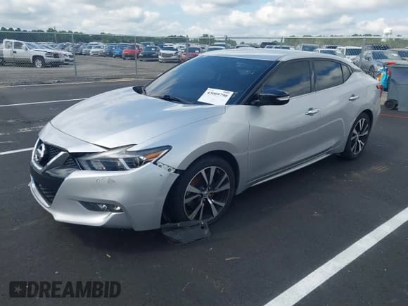 ✅ 2018 Nissan Maxima SL • VIN: 1N4AA6AP2JC389939 • Lot: 43009790. Wystawiony na IAAI z przebiegiem 135 666 mil. Bezpłatny archiwum sprzedaży aukcyjnych z USA i szczegółowy raport historii pojazdu na DreamBid. Zdjęcie 19.