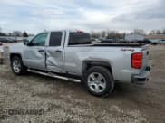 ✅ 2018 Chevrolet Silverado 1500 Custom • VIN: 1GCVKPEH9JZ260062 • Lot: 46350925. Wystawiony na Copart z przebiegiem 110 763 mil. Bezpłatny archiwum sprzedaży aukcyjnych z USA i szczegółowy raport historii pojazdu na DreamBid. Zdjęcie 2.