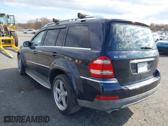 ✅ 2009 Mercedes-Benz GL 550 • VIN: 4JGBF86E79A510728 • Lot: 43608457. Listed on IAAI with 143,601 mi. Free auction sales archive from the USA and detailed vehicle history report at DreamBid. Image 3.
