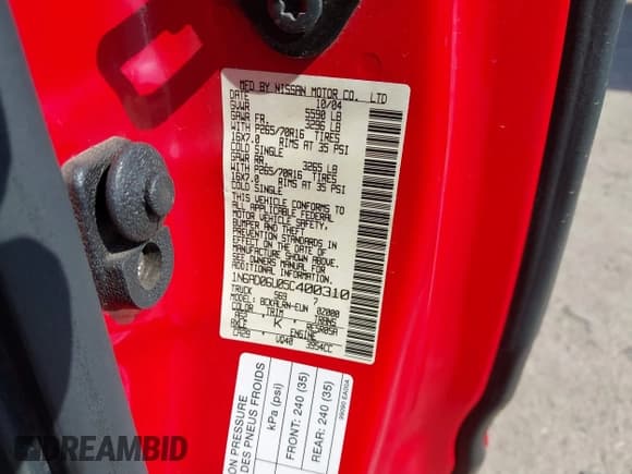 ✅ 2005 Nissan Frontier SE • VIN: 1N6AD06U05C400310 • Lot: 43004837. Wystawiony na IAAI z przebiegiem 234 676 mil. Bezpłatny archiwum sprzedaży aukcyjnych z USA i szczegółowy raport historii pojazdu na DreamBid. Zdjęcie 9.