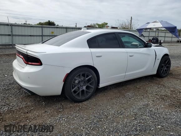 ✅ 2018 Dodge Charger R/T • VIN: 2C3CDXCT7JH237084 • Lot: 81502185. Wystawiony na Copart z przebiegiem 57 611 mil. Bezpłatny archiwum sprzedaży aukcyjnych z USA i szczegółowy raport historii pojazdu na DreamBid. Zdjęcie 3.