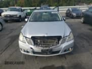 ✅ 2010 Mercedes-Benz E 550 Sport • VIN: WDDHF7CB5AA107344 • Lot: 84903405. Wystawiony na Copart z przebiegiem 126 213 mil. Bezpłatny archiwum sprzedaży aukcyjnych z USA i szczegółowy raport historii pojazdu na DreamBid. Zdjęcie 5.