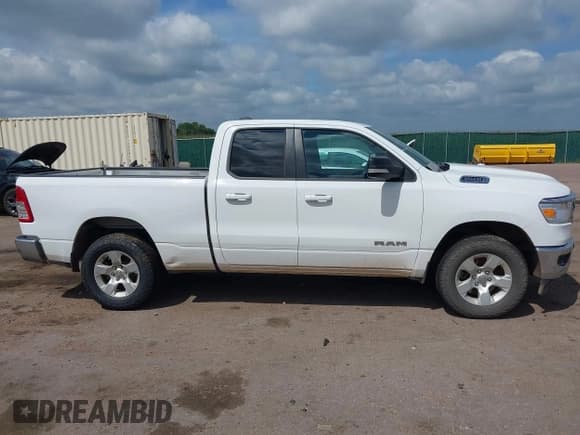 ✅ 2021 Ram 1500 Big Horn • VIN: 1C6SRFBT4MN673964 • Лот: 42828995. Опубликован ранее на IAAI с пробегом 150 893 миль. Бесплатный доступ к архиву аукционных продаж из США и подробный отчёт об истории автомобиля на DreamBid. Изображение 13.