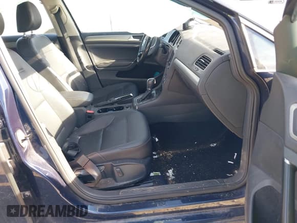 ✅ 2015 Volkswagen Golf SE • VIN: 3VWCA7AU9FM518681 • Lot: 43695870. Listed on IAAI with 177,150 mi. Free auction sales archive from the USA and detailed vehicle history report at DreamBid. Image 5.