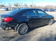 ✅ 2011 Chrysler 200 Limited • VIN: 1C3BC2FG4BN603513 • Лот: 41036136. Опубликован ранее на IAAI с пробегом 48 512 миль. Бесплатный доступ к архиву аукционных продаж из США и подробный отчёт об истории автомобиля на DreamBid. Изображение 4.