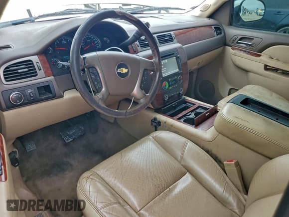 ✅ 2013 Chevrolet Suburban LTZ • VIN: 1GNSCKE08DR187629 • Lot: 93661735. Listed on Copart with 237,194 mi. Free auction sales archive from the USA and detailed vehicle history report at DreamBid. Image 8.