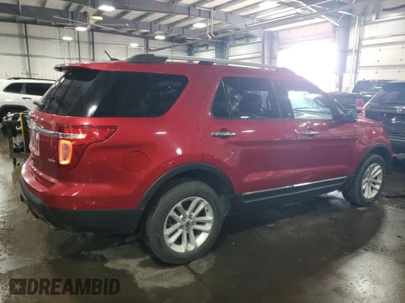 ✅ 2011 Ford Explorer XLT • VIN: 1FMHK8D83BGA11592 • Lot: 86837975. Wystawiony na Copart z przebiegiem 147 764 mil. Bezpłatny archiwum sprzedaży aukcyjnych z USA i szczegółowy raport historii pojazdu na DreamBid. Zdjęcie 3.