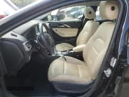 ✅ 2017 Infiniti QX30 Premium • VIN: SJKCH5CR3HA018492 • Лот: 84944445. Опубликован ранее на Copart с пробегом 136 684 миль. Бесплатный доступ к архиву аукционных продаж из США и подробный отчёт об истории автомобиля на DreamBid. Изображение 7.