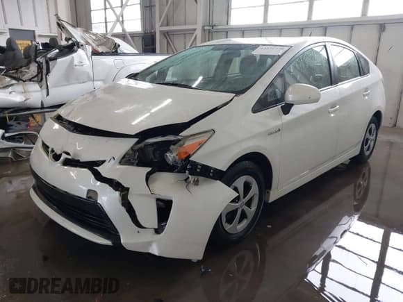 ✅ 2013 Toyota Prius Two • VIN: JTDKN3DU7D5686491 • Lot: 43531739. Listed on IAAI with 197,061 mi. Free auction sales archive from the USA and detailed vehicle history report at DreamBid. Image 18.