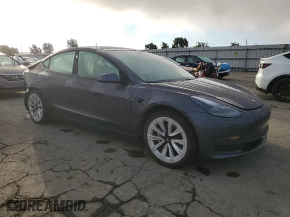 ✅ 2021 Tesla Model 3 Standard Range Plus • VIN: 5YJ3E1EA0MF078002 • Lot: 82553525. Wystawiony na Copart z przebiegiem 52 172 mil. Bezpłatny archiwum sprzedaży aukcyjnych z USA i szczegółowy raport historii pojazdu na DreamBid. Zdjęcie 4.