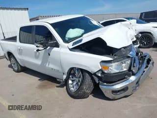 ✅ 2020 Ram 1500 Lone Star • VIN: 1C6RREFT6LN100386 • Lot: 42087691. Wystawiony na IAAI z przebiegiem 107 559 mil. Bezpłatny archiwum sprzedaży aukcyjnych z USA i szczegółowy raport historii pojazdu na DreamBid. Zdjęcie 1.