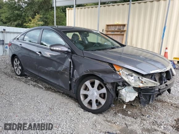 ✅ 2011 Hyundai Sonata SE • VIN: 5NPEC4AB8BH297190 • Lot: 72908454. Listed on Copart with 164,259 mi. Free auction sales archive from the USA and detailed vehicle history report at DreamBid. Image 4.