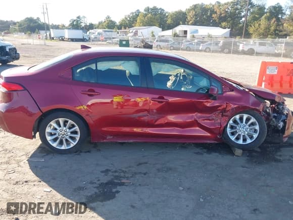 ✅ 2022 Toyota Corolla LE • VIN: JTDVPMAE0NJ205337 • Lot: 43372764. Wystawiony na IAAI z przebiegiem 63 622 mil. Bezpłatny archiwum sprzedaży aukcyjnych z USA i szczegółowy raport historii pojazdu na DreamBid. Zdjęcie 13.