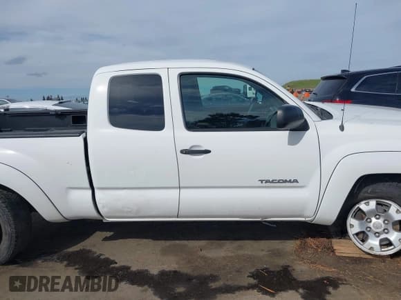 ✅ 2005 Toyota Tacoma • VIN: 5TEUU42N55Z004722 • Лот: 41646884. Опубликован ранее на IAAI с пробегом 150 028 миль. Бесплатный доступ к архиву аукционных продаж из США и подробный отчёт об истории автомобиля на DreamBid. Изображение 13.
