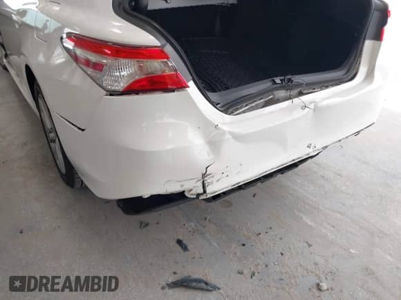 2019 Toyota Camry LE with VIN 4T1B11HK3KU709546, listed as a IAAI auction lot 42836396 with 113,611 mi miles and . Bid and sale history available at DreamBid. Image 6.