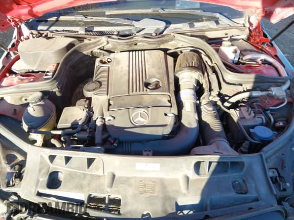 ✅ 2014 Mercedes-Benz C 250 • VIN: WDDGJ4HB8EG211556 • Lot: 40831987. Listed on IAAI with 98,958 mi. Free auction sales archive from the USA and detailed vehicle history report at DreamBid. Image 10.