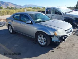 ✅ 2013 Dodge Avenger SXT • VIN: 1C3CDZCG1DN510966 • Lot: 40684903. Wystawiony na IAAI z przebiegiem 159 562 mil. Bezpłatny archiwum sprzedaży aukcyjnych z USA i szczegółowy raport historii pojazdu na DreamBid. Zdjęcie 1.