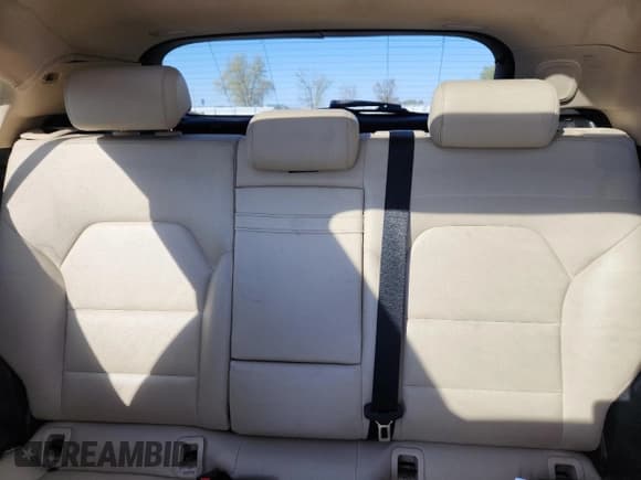 ✅ 2015 Mercedes-Benz GLA 250 • VIN: WDCTG4EB1FJ129498 • Lot: 87210805. Wystawiony na Copart z przebiegiem Nie podano. Bezpłatny archiwum sprzedaży aukcyjnych z USA i szczegółowy raport historii pojazdu na DreamBid. Zdjęcie 10.