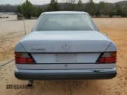 ✅ 1991 Mercedes-Benz 250 • VIN: WDB1241251B507244 • Lot: 46190975. Listed on Copart with 251,871 mi. Free auction sales archive from the USA and detailed vehicle history report at DreamBid. Image 6.