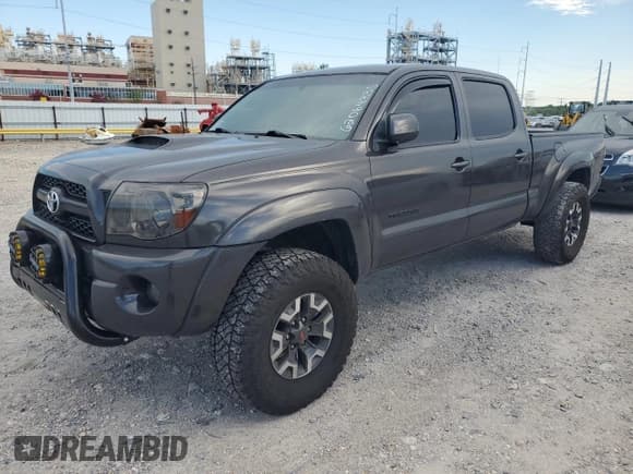 ✅ 2011 Toyota Tacoma PreRunner • VIN: 3TMKU4HN2BM027673 • Lot: 62064335. Wystawiony na Copart z przebiegiem 218 453 mil. Bezpłatny archiwum sprzedaży aukcyjnych z USA i szczegółowy raport historii pojazdu na DreamBid. Zdjęcie 1.