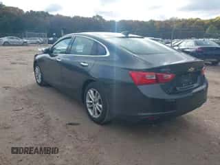 2017 Chevrolet Malibu LT z VIN 1G1ZE5ST7HF288582, wystawiony jako IAAI lot #43488257 z przebiegiem 175 714 mil mil oraz . Historia ofert i sprzedaży dostępna na DreamBid. Obrazek 3.