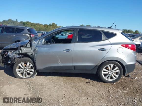 ✅ 2012 Hyundai Tucson Limited • VIN: KM8JUCAC7CU372821 • Лот: 43421774. Размещён на IAAI с пробегом 177 984 миль миль. Получите бесплатный доступ к архиву аукционных продаж из США и посмотрите подробный отчёт об истории автомобиля на DreamBid. Изображение 14.