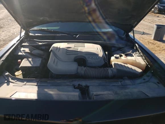 ✅ 2020 Dodge Challenger SXT • VIN: 2C3CDZAG1LH161589 • Lot: 70772102. Wystawiony na Copart z przebiegiem 16 510 mil. Bezpłatny archiwum sprzedaży aukcyjnych z USA i szczegółowy raport historii pojazdu na DreamBid. Zdjęcie 11.