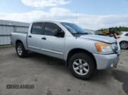 ✅ 2010 Nissan Titan SE • VIN: 1N6AA0ECXAN324093 • Лот: 59916695. Опубликован ранее на Copart с пробегом 208 025 миль. Бесплатный доступ к архиву аукционных продаж из США и подробный отчёт об истории автомобиля на DreamBid. Изображение 4.