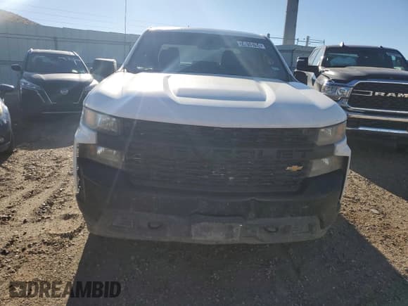 ✅ 2020 Chevrolet Silverado 1500 Work Truck • VIN: 3GCUYAEF4LG310004 • Lot: 74616764. Wystawiony na Copart z przebiegiem 144 783 mil. Bezpłatny archiwum sprzedaży aukcyjnych z USA i szczegółowy raport historii pojazdu na DreamBid. Zdjęcie 5.