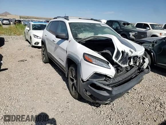✅ 2016 Jeep Cherokee Trailhawk • VIN: 1C4PJMBB4GW311259 • Lot: 64332725. Wystawiony na Copart z przebiegiem 133 644 mil. Bezpłatny archiwum sprzedaży aukcyjnych z USA i szczegółowy raport historii pojazdu na DreamBid. Zdjęcie 13.