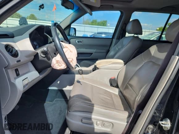 ✅ 2014 Honda Pilot EX-L • VIN: 5FNYF4H57EB009621 • Lot: 70895625. Listed on Copart with 184,042 mi. Free auction sales archive from the USA and detailed vehicle history report at DreamBid. Image 7.