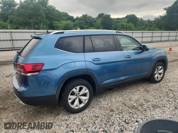 ✅ 2019 Volkswagen Atlas SE • VIN: 1V2DR2CA6KC552075 • Lot: 59533035. Wystawiony na Copart z przebiegiem 84 718 mil. Bezpłatny archiwum sprzedaży aukcyjnych z USA i szczegółowy raport historii pojazdu na DreamBid. Zdjęcie 3.