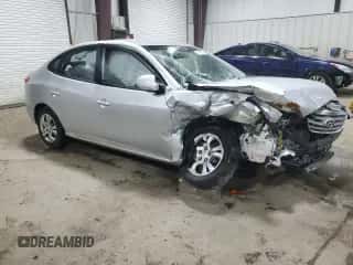 2010 Hyundai Elantra GLS z VIN KMHDU4AD6AU841566, wystawiony jako Copart lot #76456213 z przebiegiem 50 864 mil mil oraz Szkoda całkowita • Salvage title. Historia ofert i sprzedaży dostępna na DreamBid. Obrazek 4.