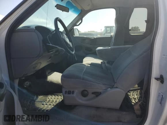 ✅ 1998 Ford F-150 XL • VIN: 1FTRX17L8WKA88804 • Lot: 53742675. Listed on Copart with 283,061 mi. Free auction sales archive from the USA and detailed vehicle history report at DreamBid. Image 7.