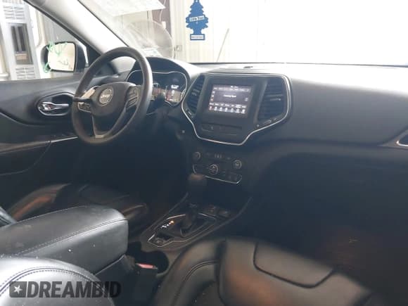 ✅ 2020 Jeep Cherokee Latitude Plus • VIN: 1C4PJLLB7LD557060 • Lot: 42815058. Listed on IAAI with 94,918 mi. Free auction sales archive from the USA and detailed vehicle history report at DreamBid. Image 19.