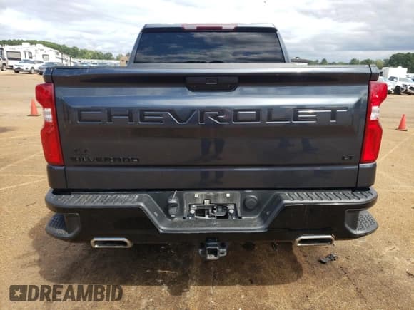 ✅ 2021 Chevrolet Silverado 1500 LT Trail Boss • VIN: 1GCPYFED4MZ445381 • Lot: 70599864. Wystawiony na Copart z przebiegiem 78 743 mil. Bezpłatny archiwum sprzedaży aukcyjnych z USA i szczegółowy raport historii pojazdu na DreamBid. Zdjęcie 6.
