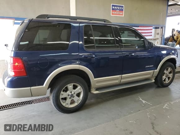 ✅ 2005 Ford Explorer Eddie Bauer • VIN: 1FMDU64K25UB54404 • Lot: 70653425. Listed on Copart with 91,884 mi. Free auction sales archive from the USA and detailed vehicle history report at DreamBid. Image 3.
