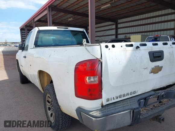 ✅ 2007 Chevrolet Silverado 1500 Work Truck • VIN: 1GCEC14C37E603948 • Лот: 43411938. Опубликован ранее на IAAI с пробегом Не указан. Бесплатный доступ к архиву аукционных продаж из США и подробный отчёт об истории автомобиля на DreamBid. Изображение 17.