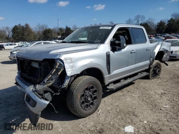 ✅ 2024 Ford F-250 XL • VIN: 1FT8W2BN8REE59878 • Lot: 43821295. Listed on Copart with 54,037 mi. Free auction sales archive from the USA and detailed vehicle history report at DreamBid. Image 1.