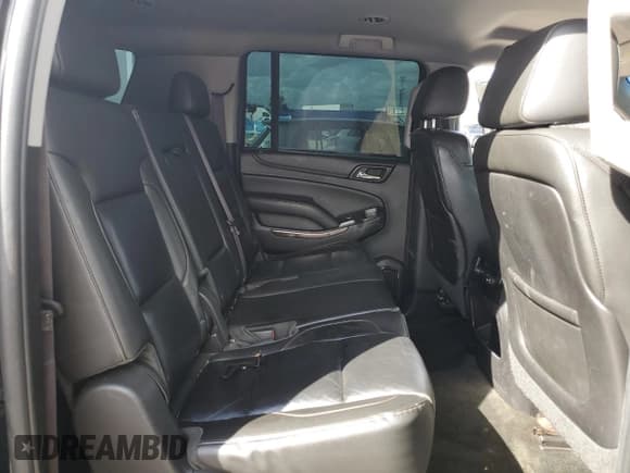 ✅ 2015 Chevrolet Suburban LT • VIN: 1GNSKJKCXFR527474 • Lot: 90314925. Wystawiony na Copart z przebiegiem 326 590 mil. Bezpłatny archiwum sprzedaży aukcyjnych z USA i szczegółowy raport historii pojazdu na DreamBid. Zdjęcie 11.