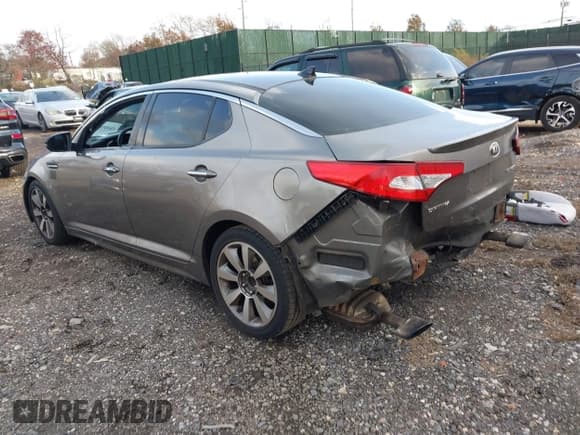✅ 2013 Kia Optima SX • VIN: 5XXGR4A65DG151810 • Лот: 43659752. Опубликован ранее на IAAI с пробегом 307 413 миль. Бесплатный доступ к архиву аукционных продаж из США и подробный отчёт об истории автомобиля на DreamBid. Изображение 3.