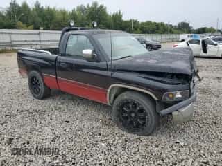 1996 Dodge 1500 z VIN 1B7HC16Y9TS701268, wystawiony jako Copart lot #69636684 z przebiegiem 253 206 mil mil oraz Szkoda całkowita • Salvage title. Historia ofert i sprzedaży dostępna na DreamBid. Obrazek 4.