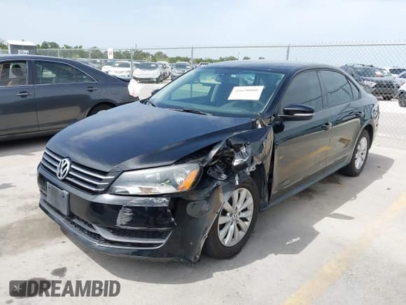 ✅ 2013 Volkswagen Passat Wolfsburg Edition • VIN: 1VWAH7A37DC096077 • Лот: 42638800. Опубликован ранее на IAAI с пробегом 104 439 миль. Бесплатный доступ к архиву аукционных продаж из США и подробный отчёт об истории автомобиля на DreamBid. Изображение 17.