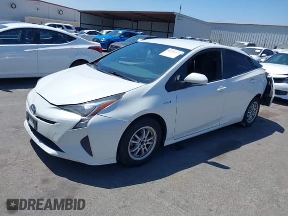 ✅ 2016 Toyota Prius Two • VIN: JTDKBRFU5G3005270 • Лот: 40229777. Опубликован ранее на IAAI с пробегом 113 669 миль. Бесплатный доступ к архиву аукционных продаж из США и подробный отчёт об истории автомобиля на DreamBid. Изображение 2.