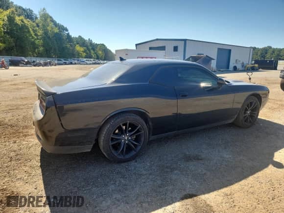 2018 Dodge Challenger SXT Plus с VIN 2C3CDZAG4JH271033, выставлен на аукционе Copart как лот 86095055 с пробегом 69 829 миль миль и Списание • Salvage title. История ставок и продаж доступна на DreamBid. Изображение 3.