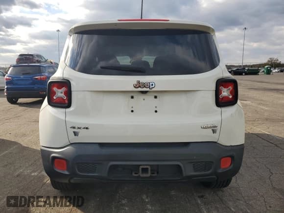 ✅ 2015 Jeep Renegade Latitude • VIN: ZACCJBBT7FPB79346 • Lot: 90654055. Listed on Copart with 80,117 mi. Free auction sales archive from the USA and detailed vehicle history report at DreamBid. Image 6.