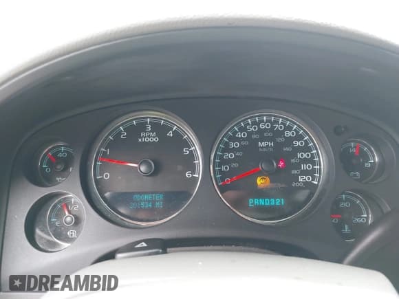 ✅ 2008 Chevrolet Suburban LTZ • VIN: 1GNFC16098J220975 • Лот: 42340341. Опубликован ранее на IAAI с пробегом 301 534 миль. Бесплатный доступ к архиву аукционных продаж из США и подробный отчёт об истории автомобиля на DreamBid. Изображение 7.