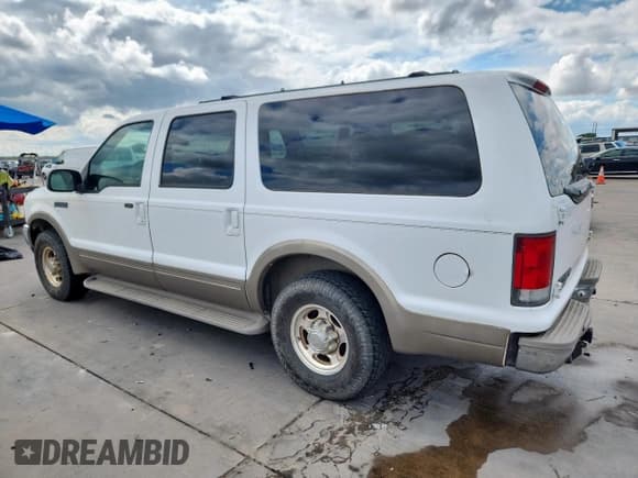 ✅ 2001 Ford Excursion Limited • VIN: 1FMNU42S61EA11942 • Lot: 66566095. Wystawiony na Copart z przebiegiem 221 280 mil. Bezpłatny archiwum sprzedaży aukcyjnych z USA i szczegółowy raport historii pojazdu na DreamBid. Zdjęcie 2.